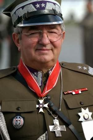 Chcesz być generałem Wojska Polskiego? Idź do seminarium, serio!